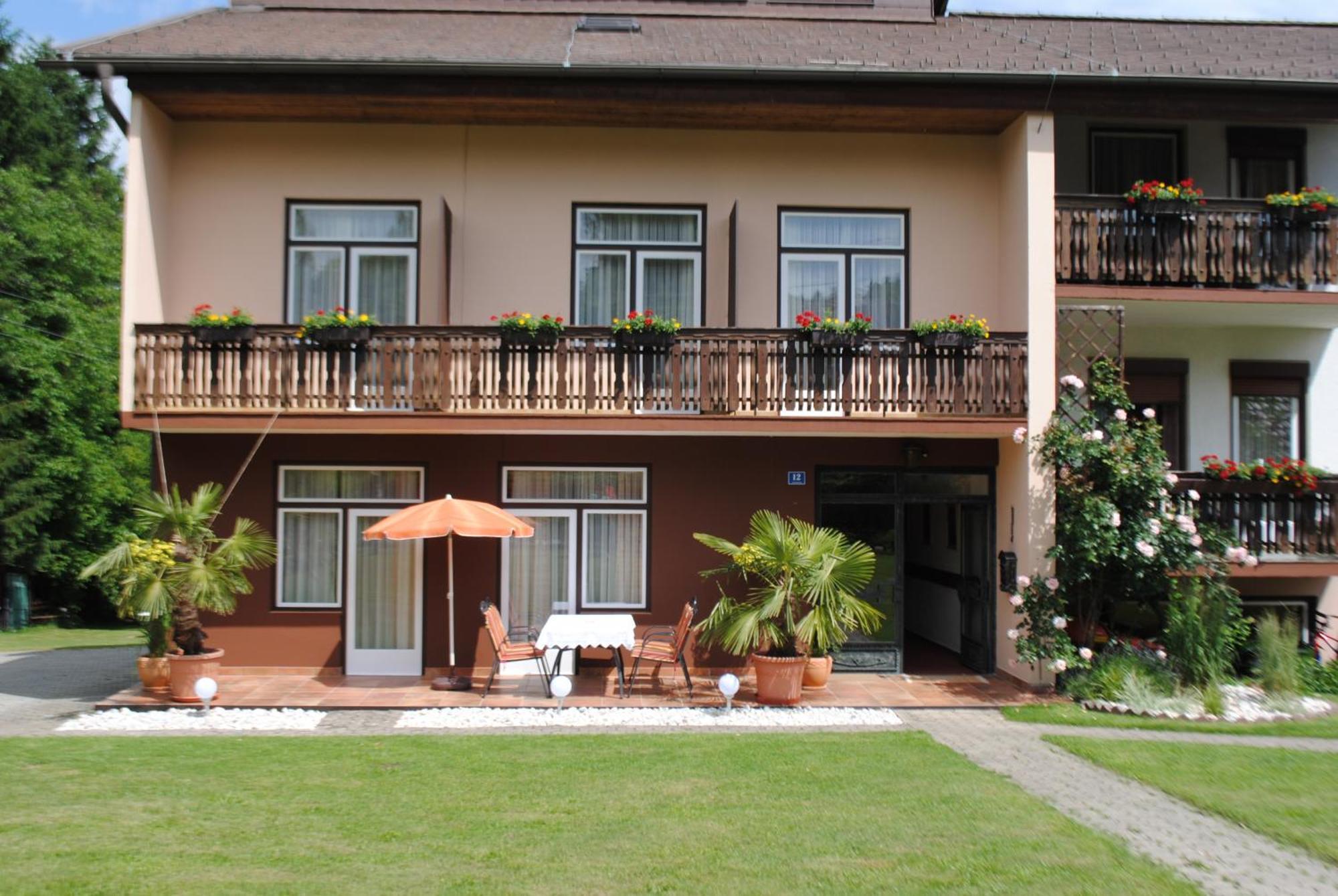 Ferienhaus Michor Latschach ober dem Faakersee Extérieur photo
