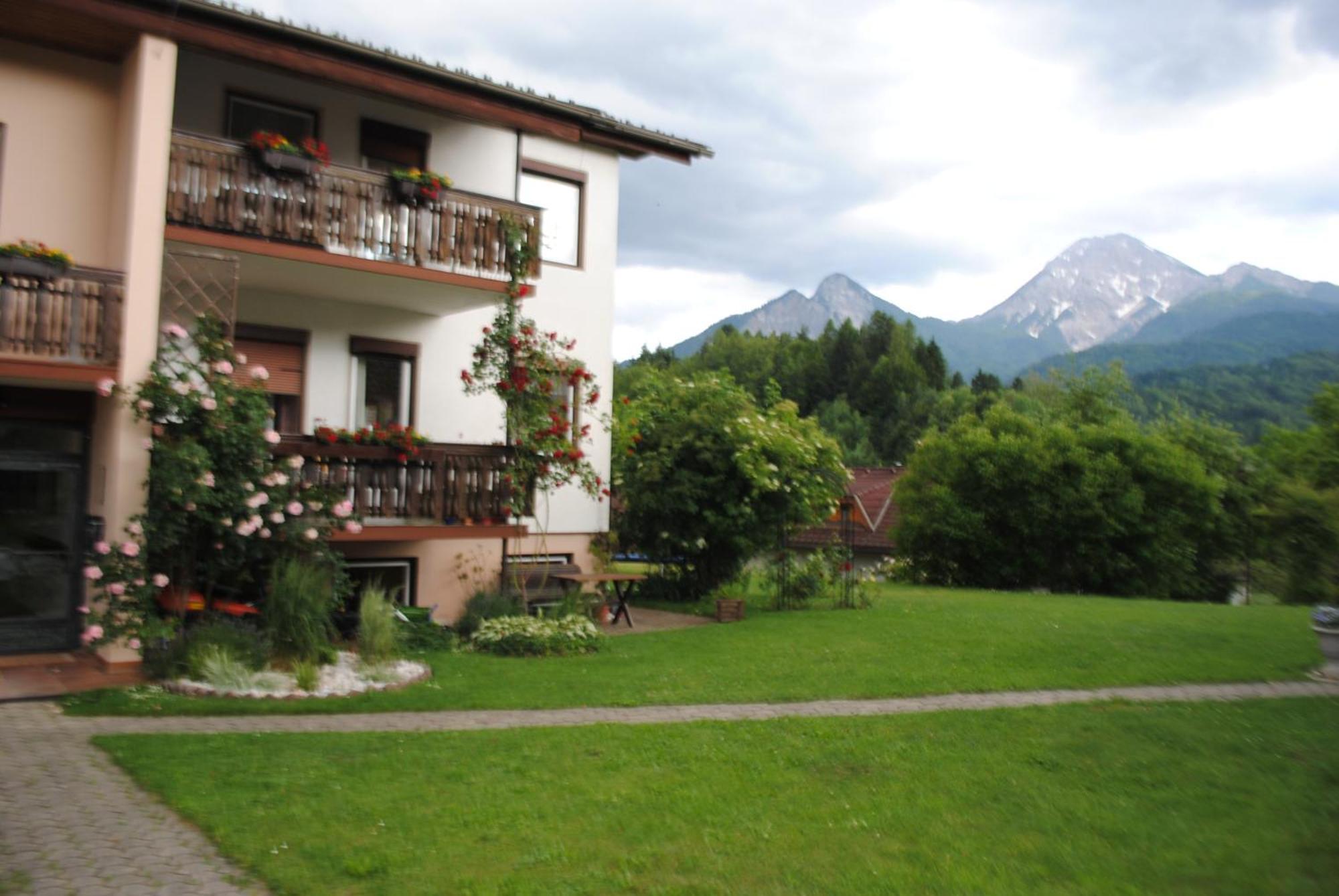 Ferienhaus Michor Latschach ober dem Faakersee Extérieur photo