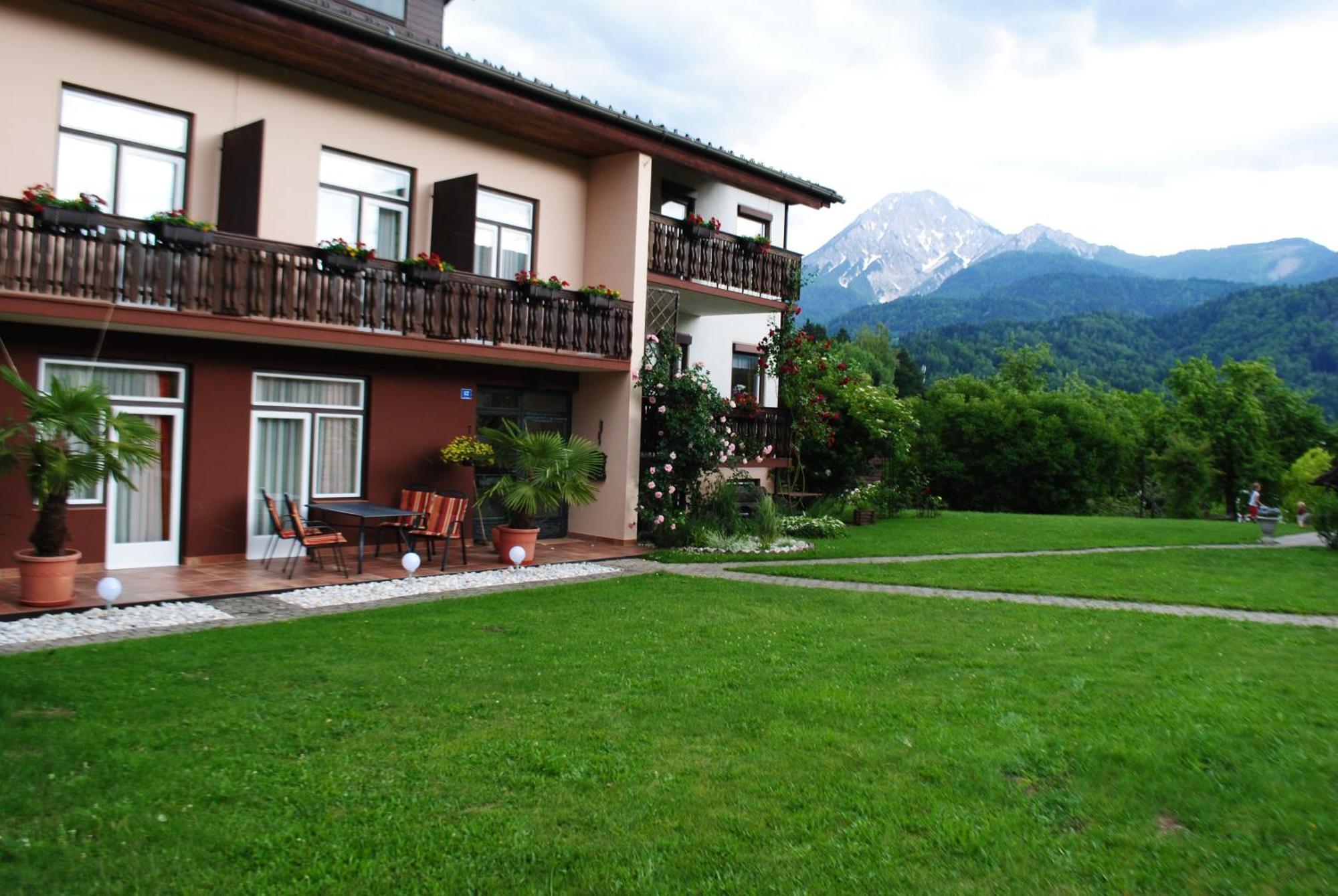 Ferienhaus Michor Latschach ober dem Faakersee Extérieur photo